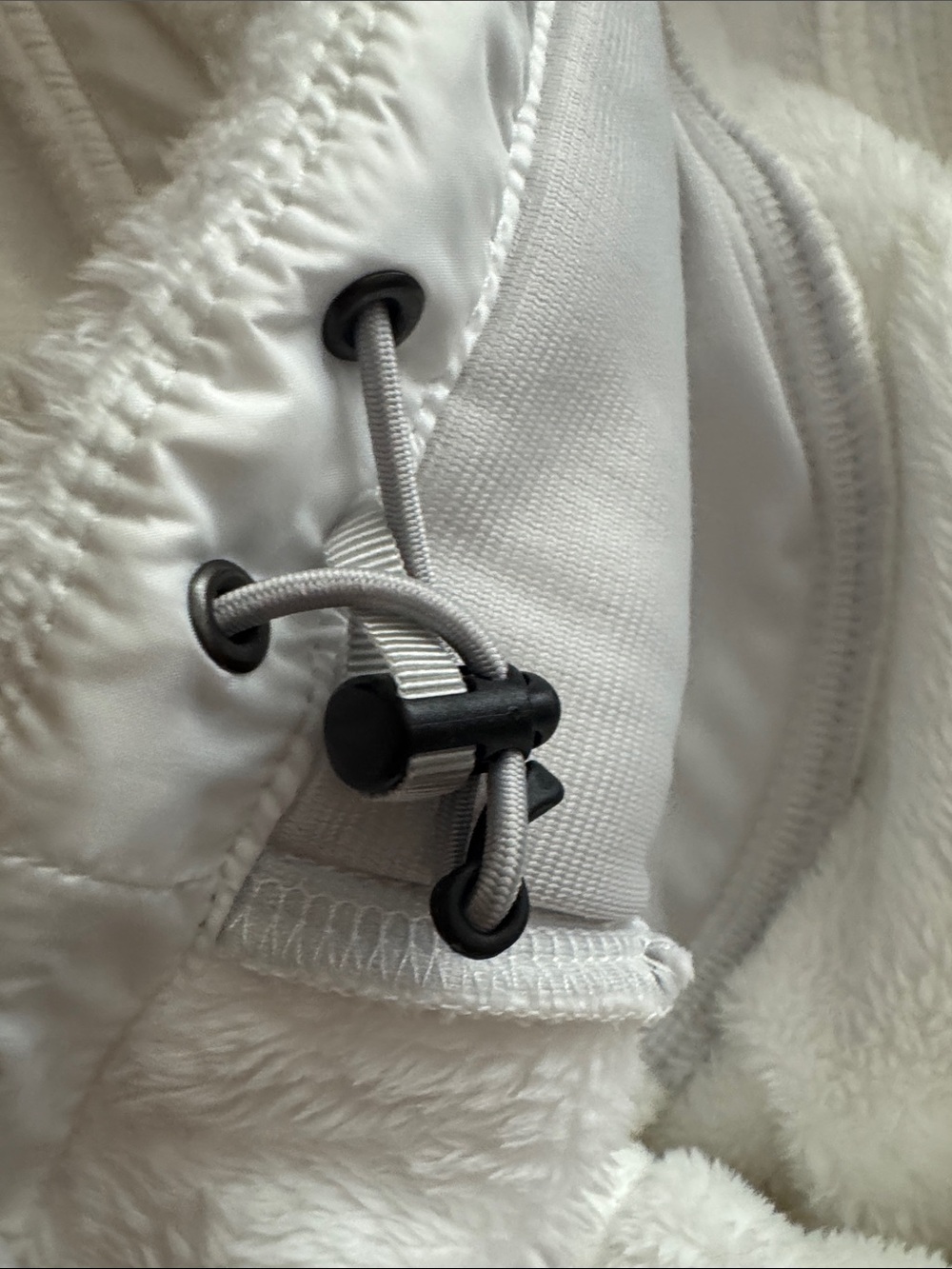 North Face White Plush Hooded Fleece Jacket with Pockets - Woman’s Size M - Picture 9 of 16